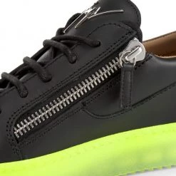 Giuseppe Zanotti Maylondon Leather Zip-Up Sneakers For Men -Rosantica And Giuseppe Zanotti shop unnamed file 576